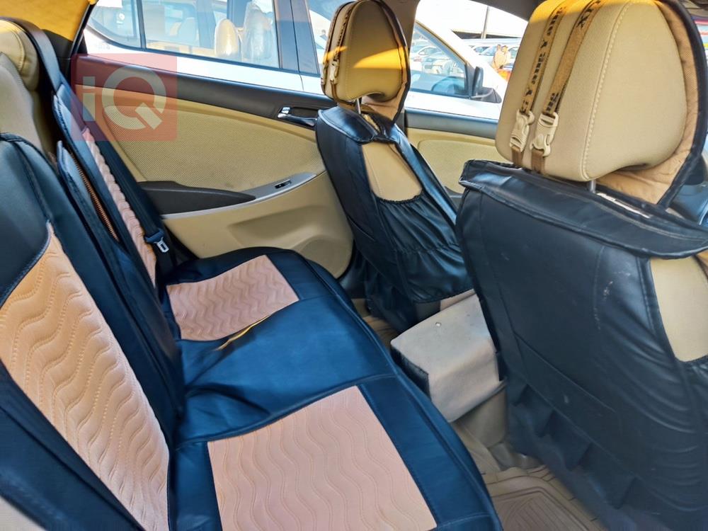 هیوندای ئەکسنت